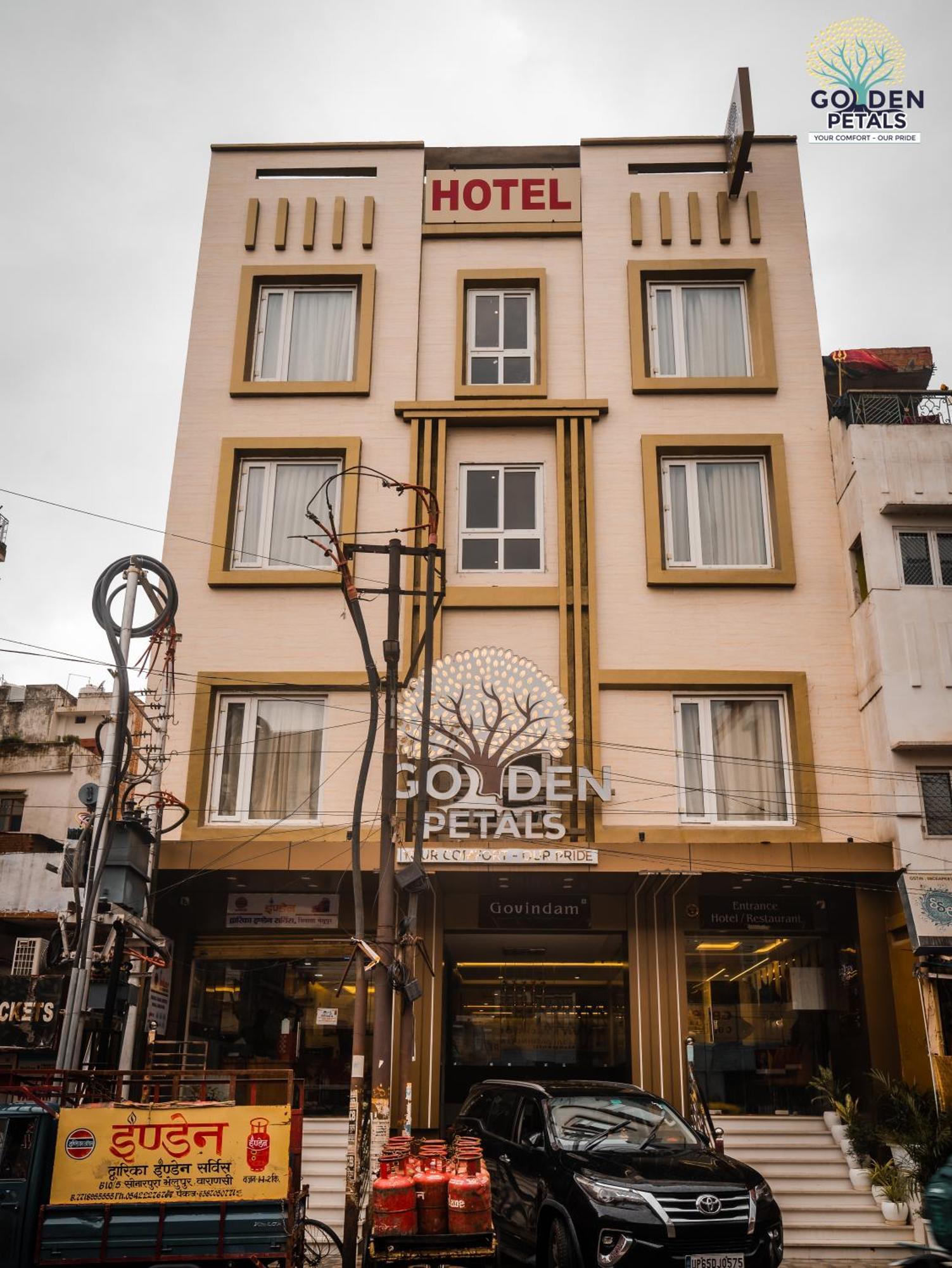 Hotel Golden Petals Waranasi Zewnętrze zdjęcie